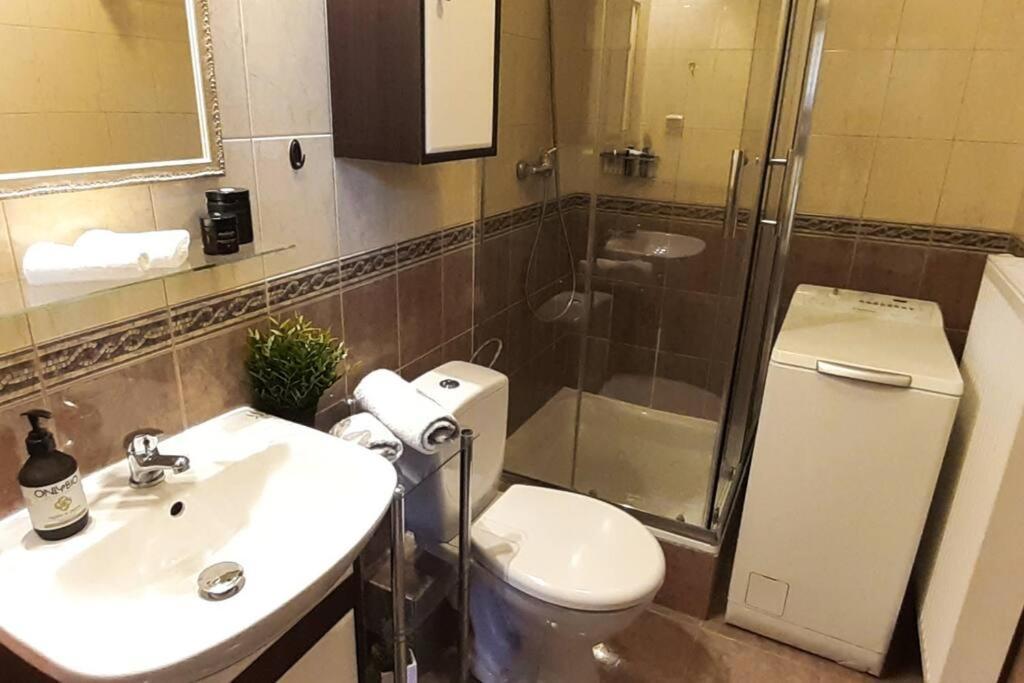 Rondo Onz Metro, Krochmalna 32A Street วอร์ซอ ภายนอก รูปภาพ